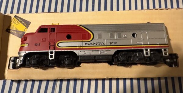 Tyco Diesel F9 A Unit Powered-Lighted Santa Fe Passenger 224H-1200 In Box